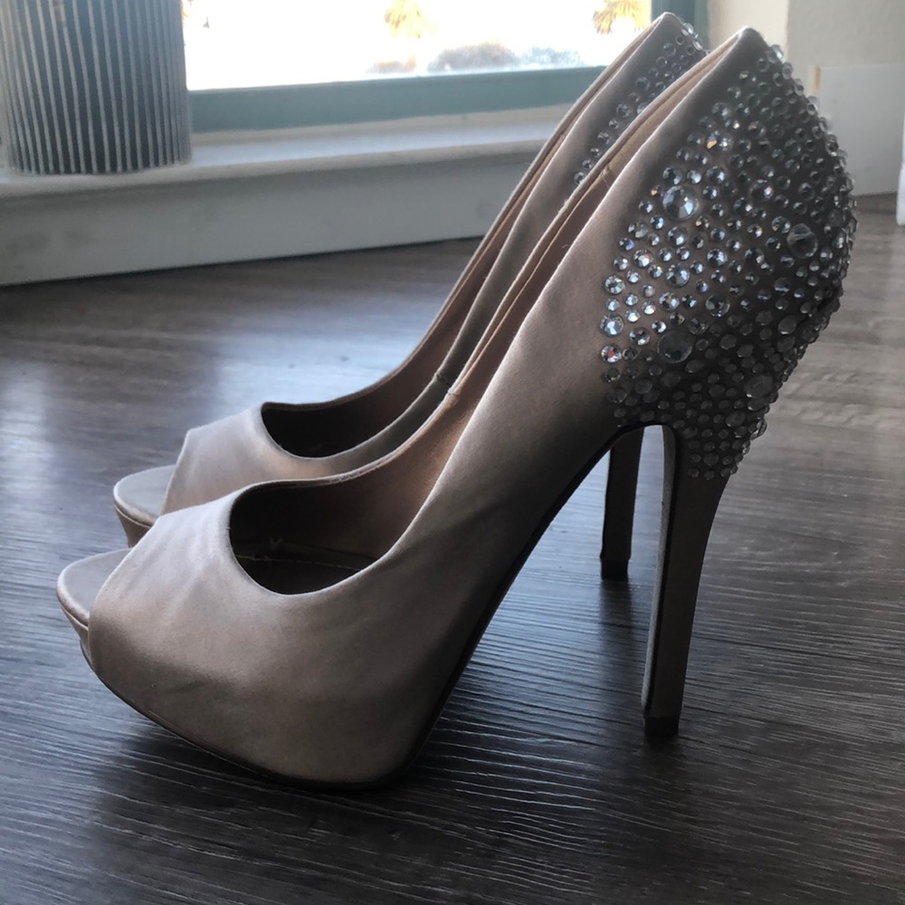 ALDO Durling satin peep toe heels